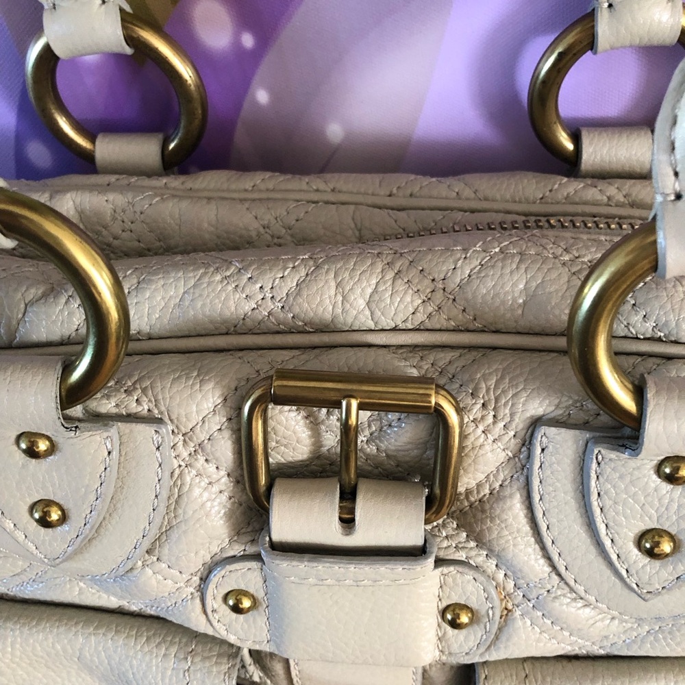 Marc Jacobs Gold and Cream Leather Clasp - Picture 13 of 15